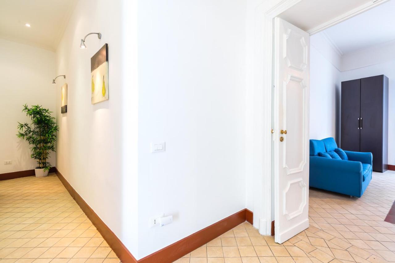 Lopez 20 A Big Family Apartment By Napoliapartments Buitenkant foto
