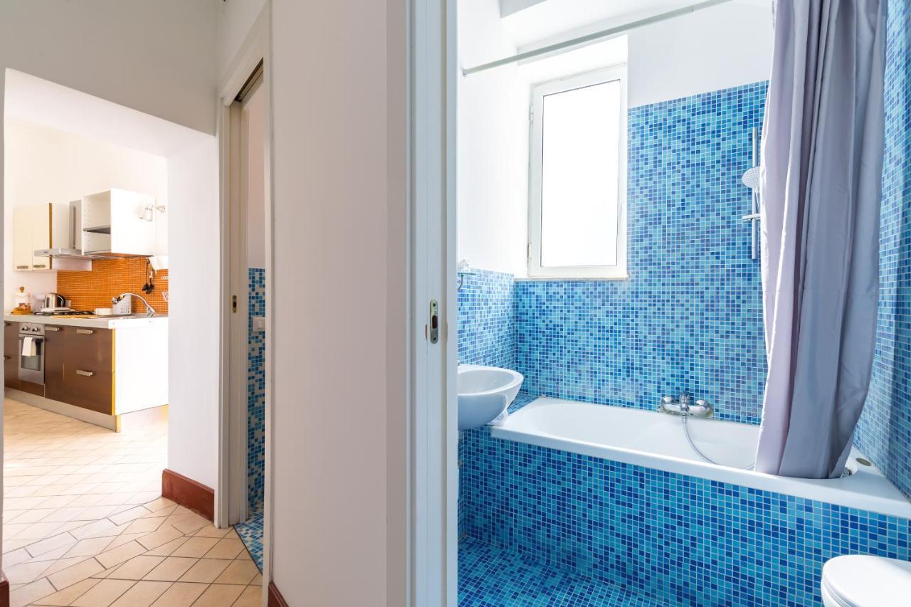 Lopez 20 A Big Family Apartment By Napoliapartments Buitenkant foto