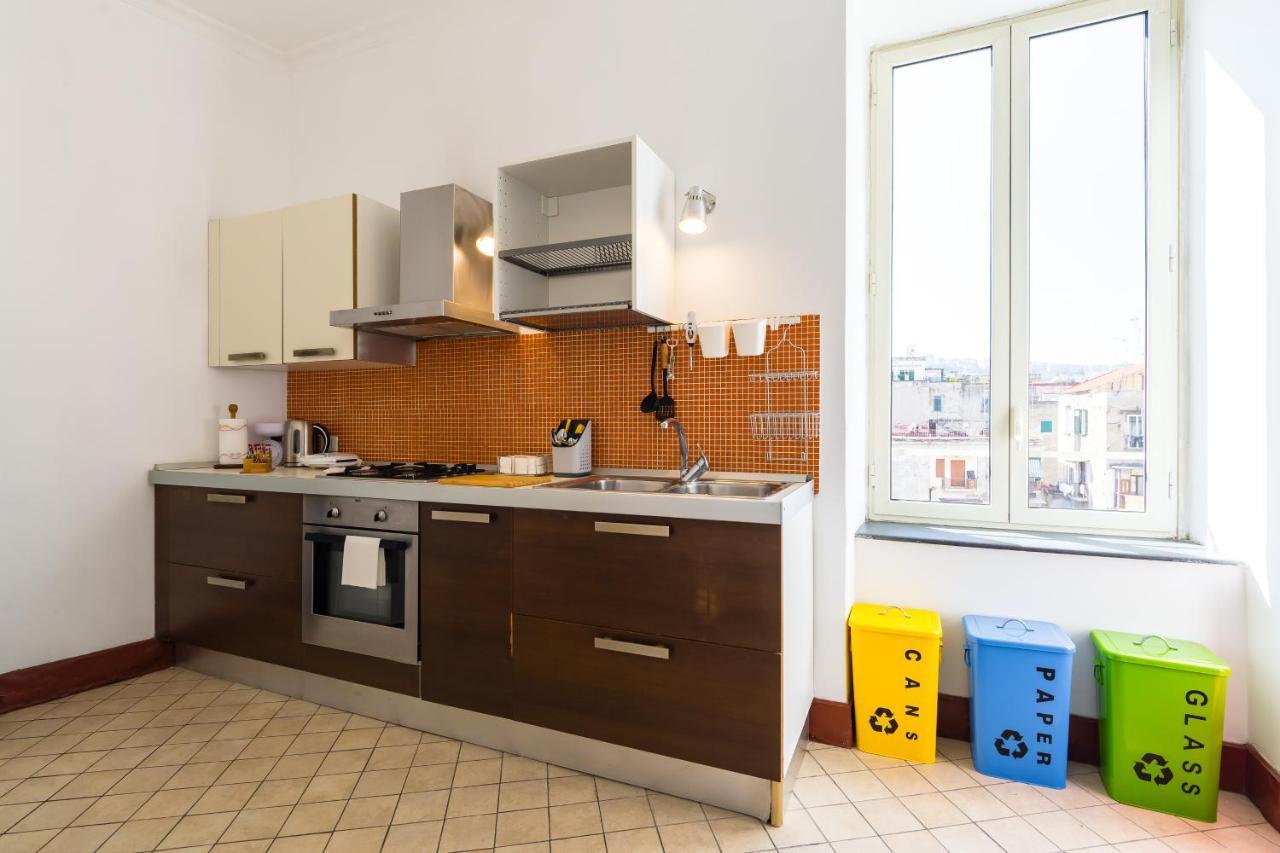Lopez 20 A Big Family Apartment By Napoliapartments Buitenkant foto