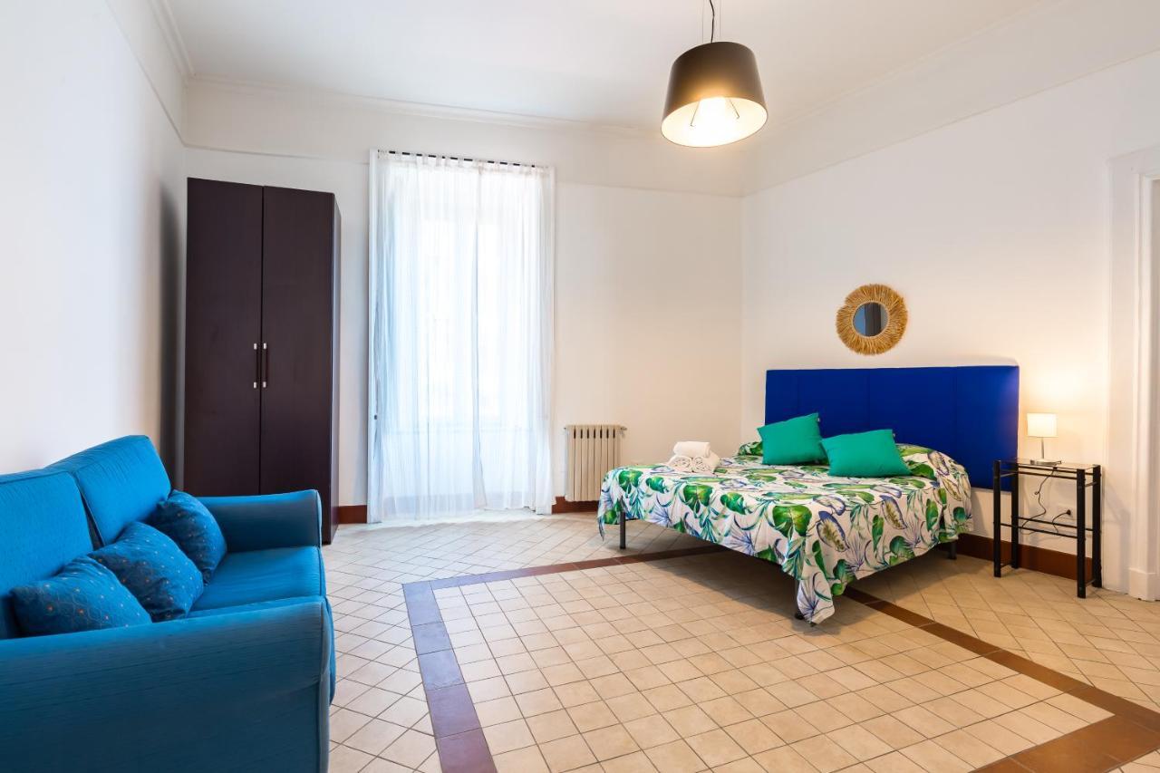 Lopez 20 A Big Family Apartment By Napoliapartments Buitenkant foto