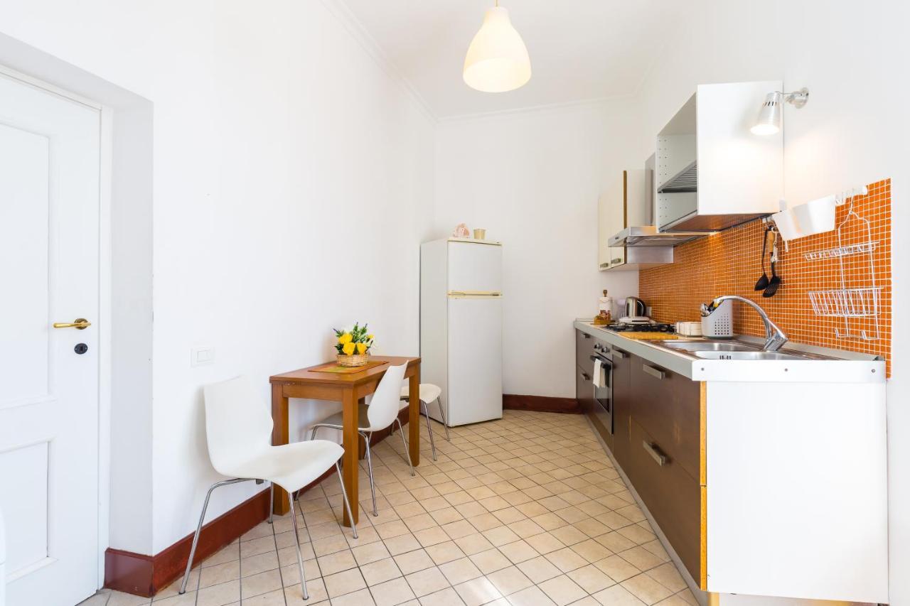 Lopez 20 A Big Family Apartment By Napoliapartments Buitenkant foto